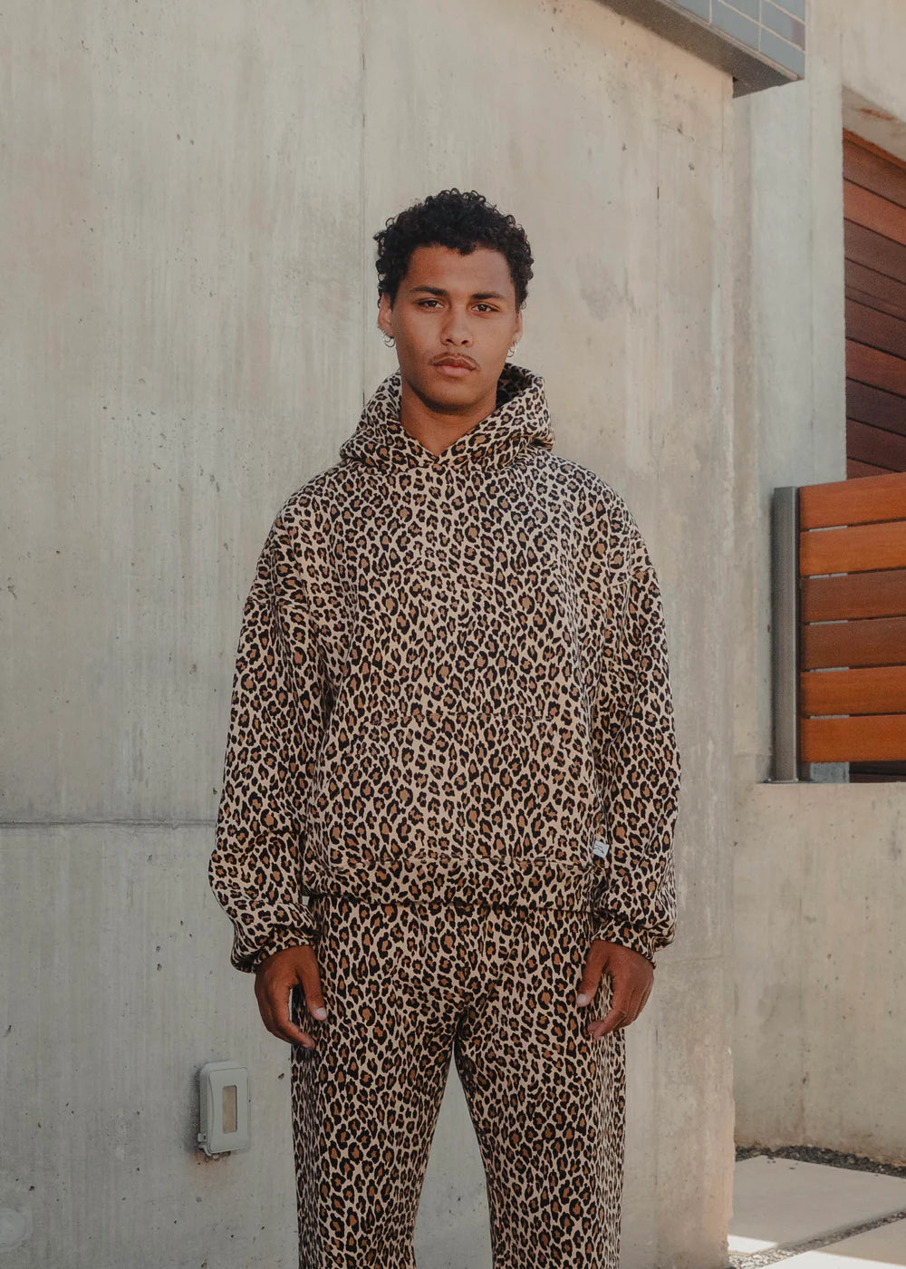 UNISEX Akimbo Hoodie - Leopard