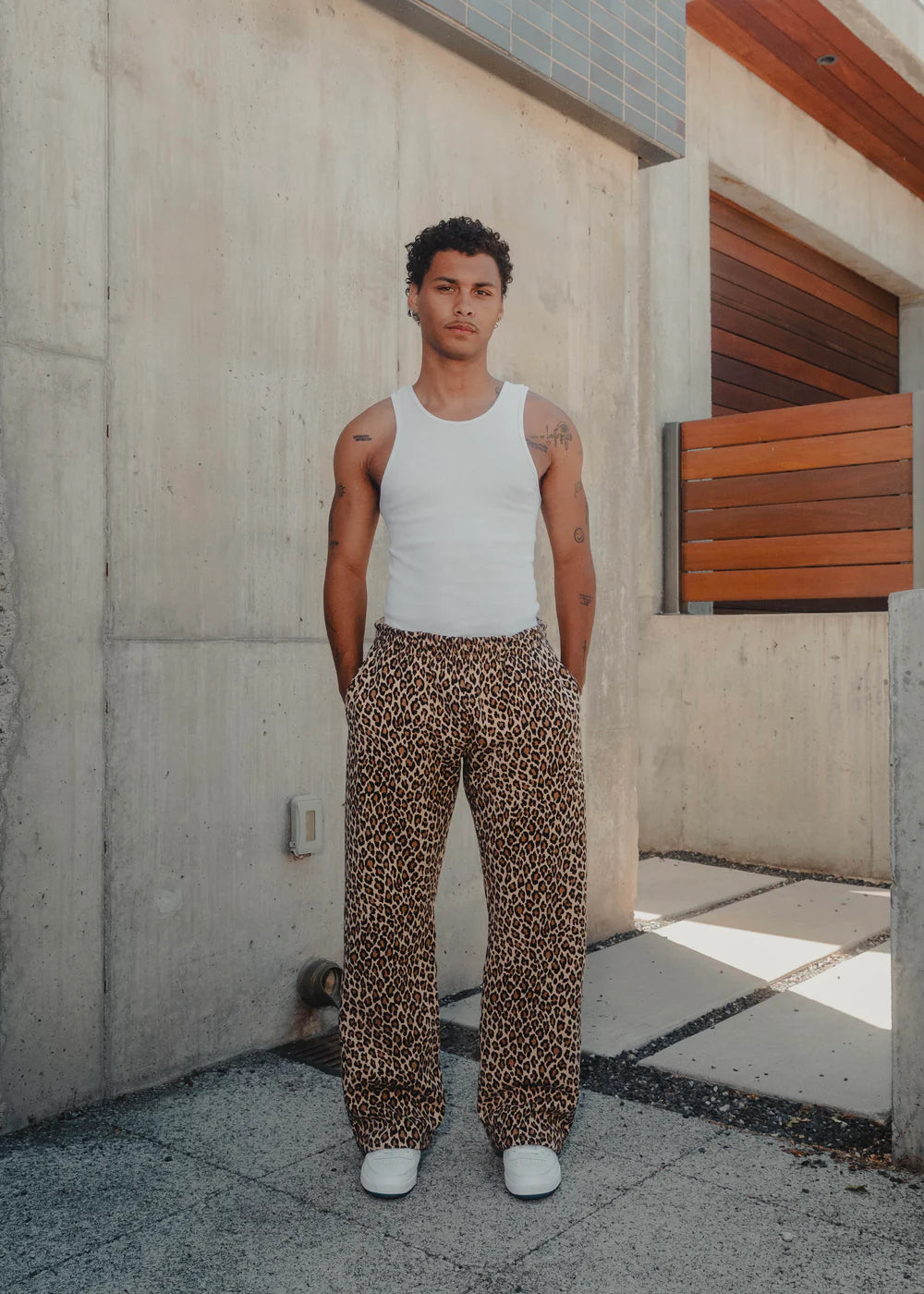UNISEX Akimbo Sweatpants - Leopard